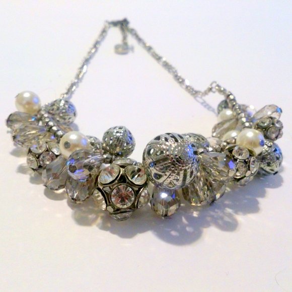 Faux Pearl Rhinestone Bead Cluster Necklace - Picture 4 of 6